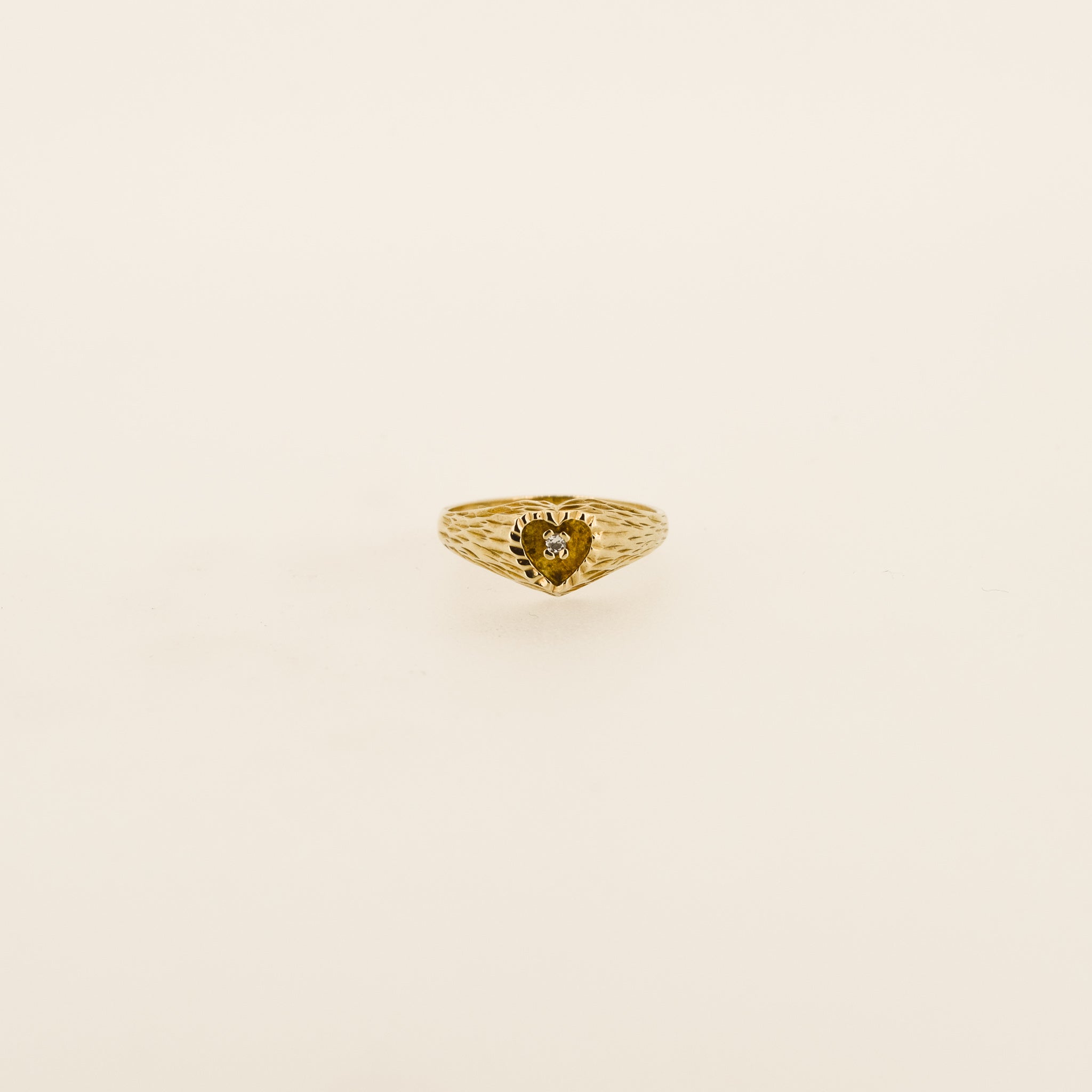 9ct Gold Seventies Diamond Heart Ring – PI London