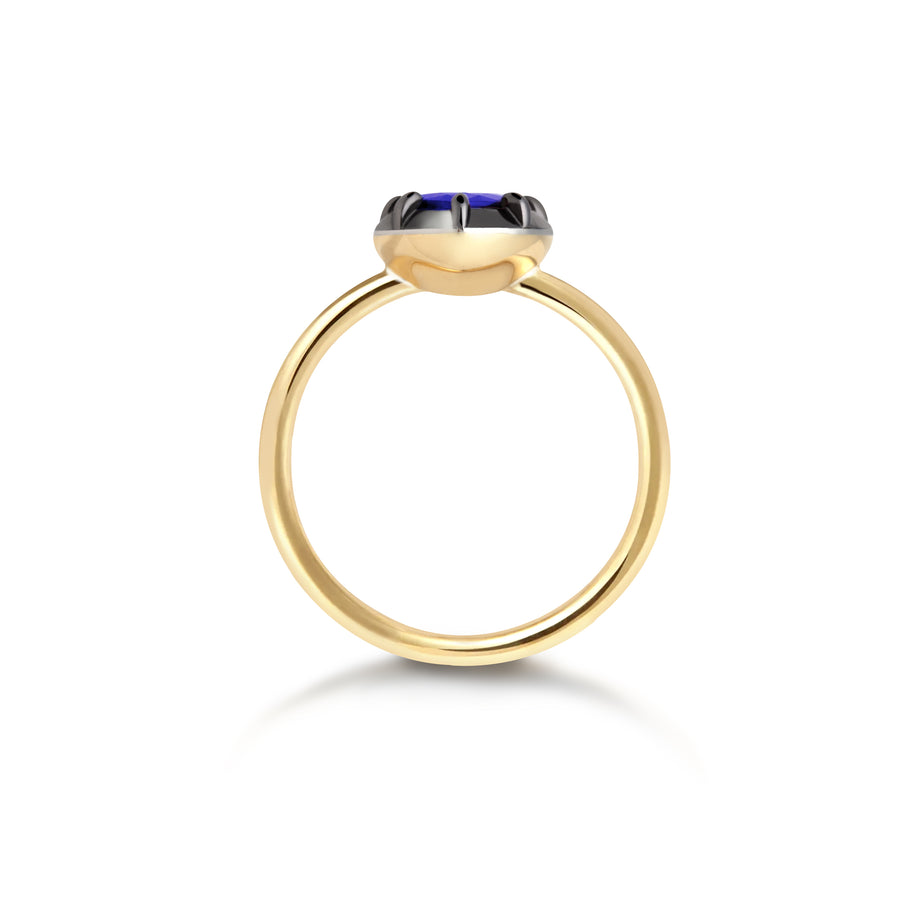 1ct Sapphire Heart set in our Georgian Inspired Gold Setting
