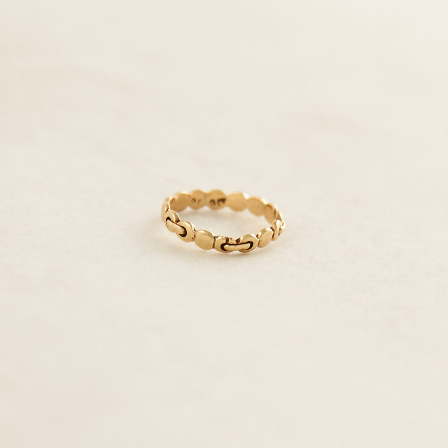 Petite Victorian Chain Ring