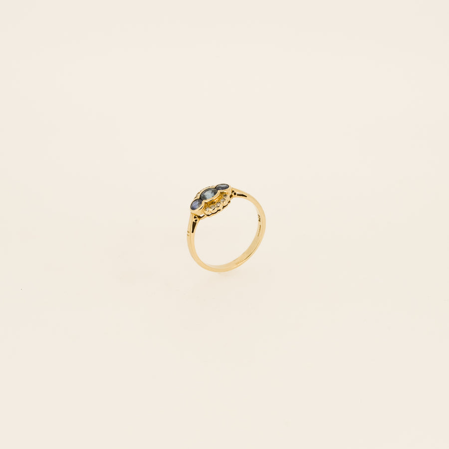 9ct Gold Sapphire & Diamond Ring