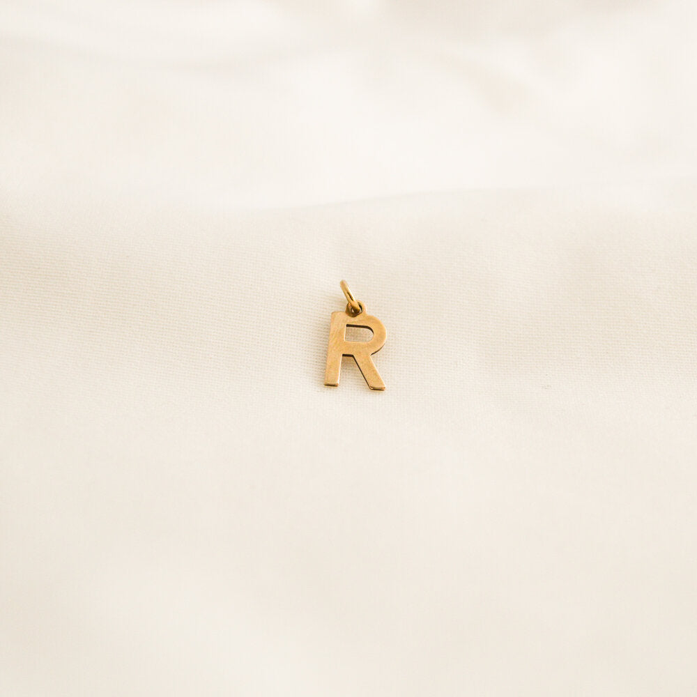R pendant gold hotsell