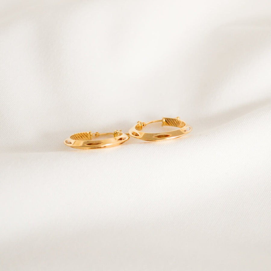 Cut-out Gold Hoop Earrings - 19mm