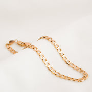 Flat curb bracelet