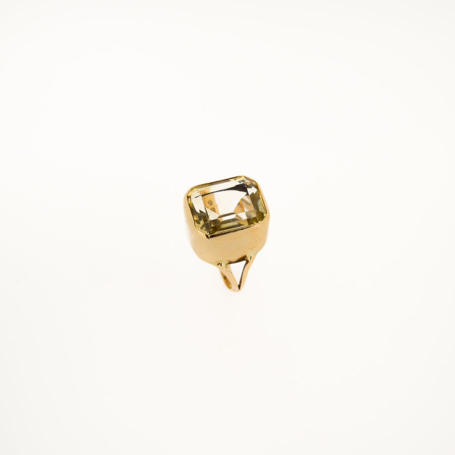 Sixties Citrine Ring