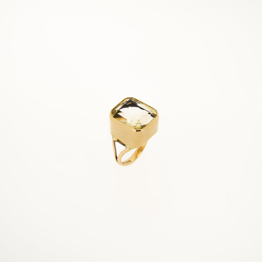 Sixties Citrine Ring