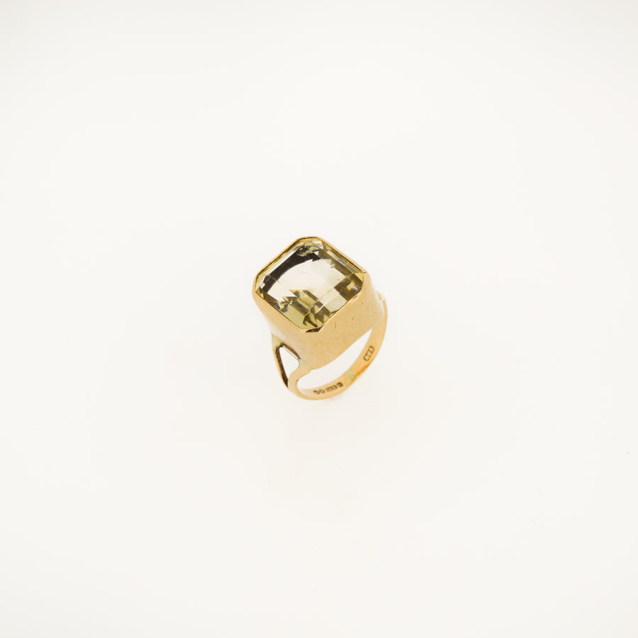 Sixties Citrine Ring