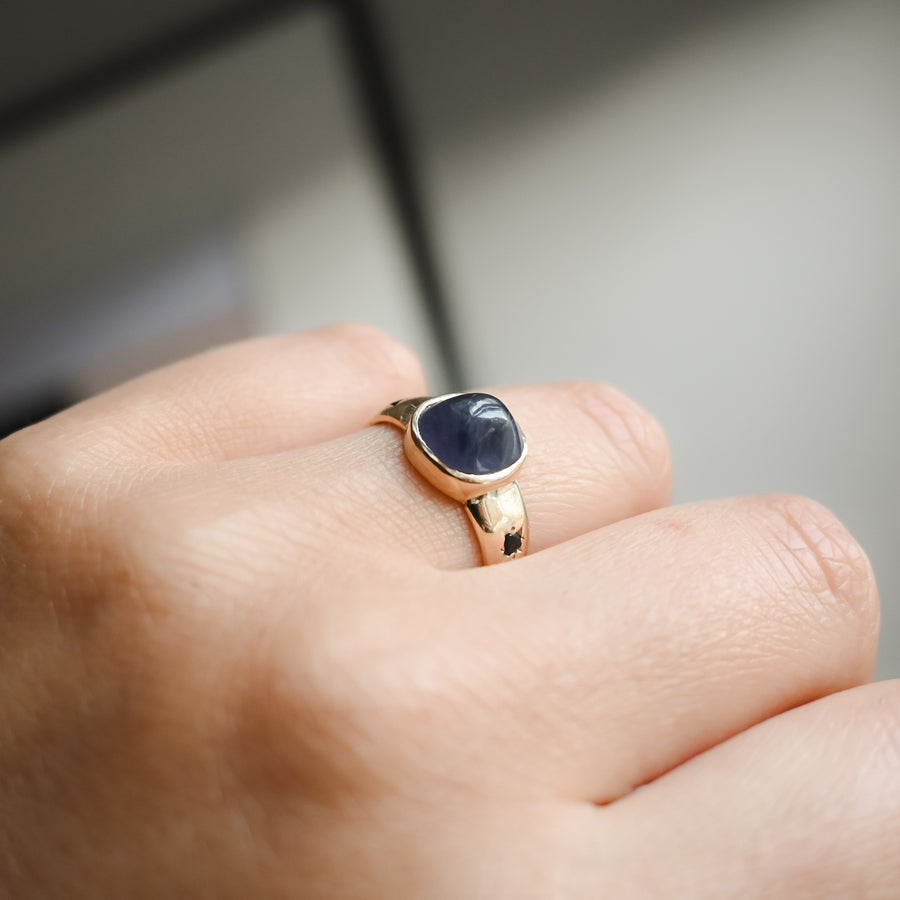 1950's Cabochon Iolite Ring
