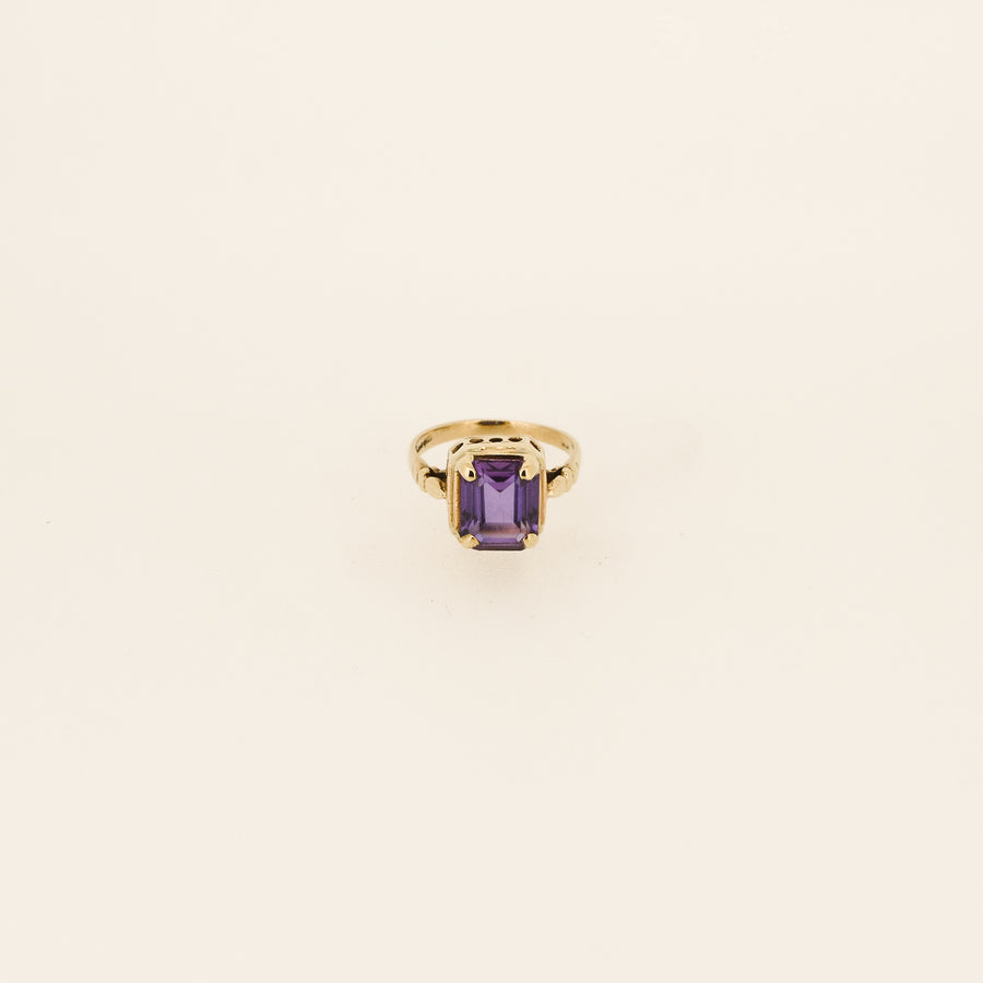 9ct Gold 1960's Amethyst Ring