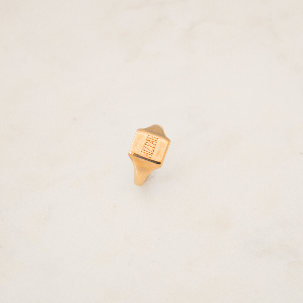 Mizpah 9ct Gold Signet Ring