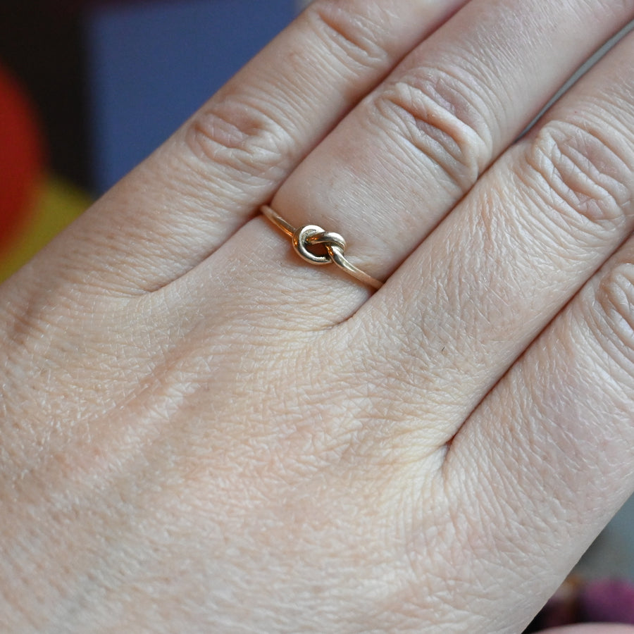 9ct Gold Lovers Knot Promise Ring