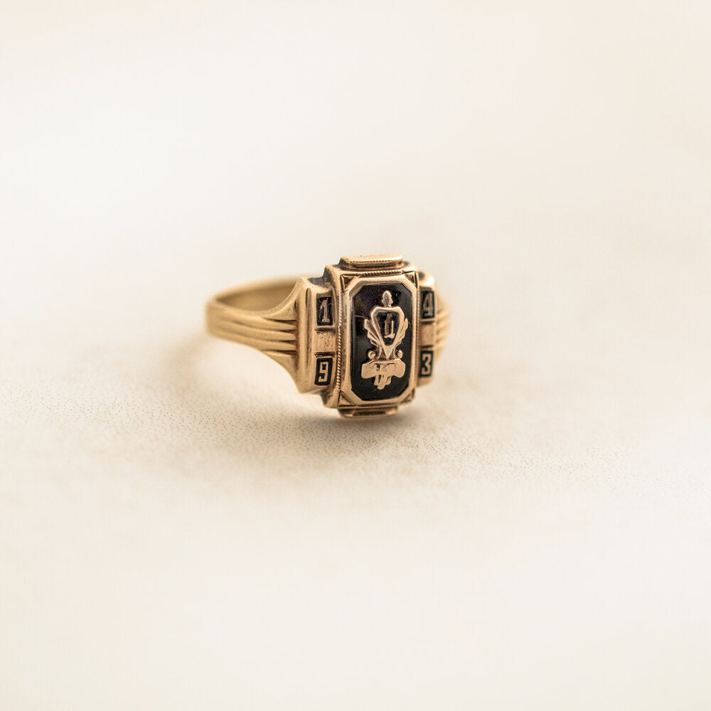 Class of 1943 Ring